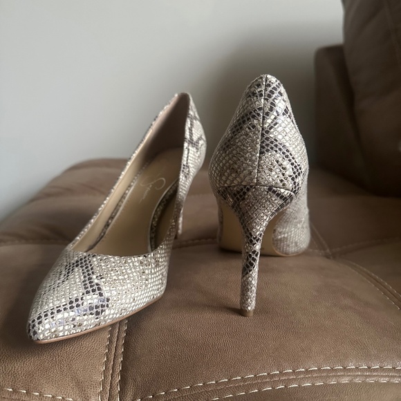 Jessica Simpson Pumps - Picture 3 of 3